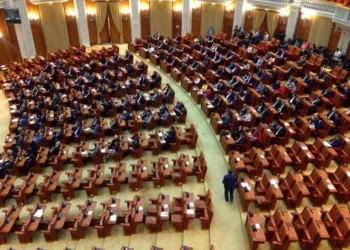 Vicepremierul Kelemen Hunor susține că funcționarii din primării vor beneficia de majorarea salariilor, dar nu și parlamentarii