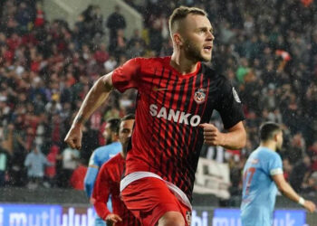 VIDEO Românul Alexandru Maxim a marcat un super gol, în minutul 2, pentru Gaziantep