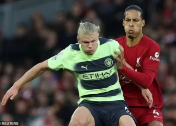 Virgil van Dijk a plecat din fața jurnaliștilor după ce a fost întrebat despre Erling Haaland: „Nu prea l-am văzut pe teren”
