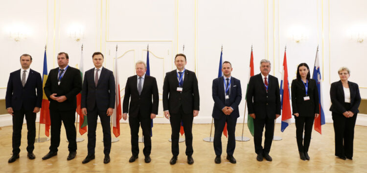 România a participat la reuniunea miniștrilor agriculturii din cadrul Grupului de la Visegrad V4+4