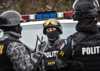 Polițiștii au desfășurat 49 de percheziții domiciliare în această dimineață