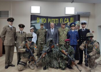 MApN organizează cea de-a zecea ediție a evenimentului ”Ziua Armatei României în școli”