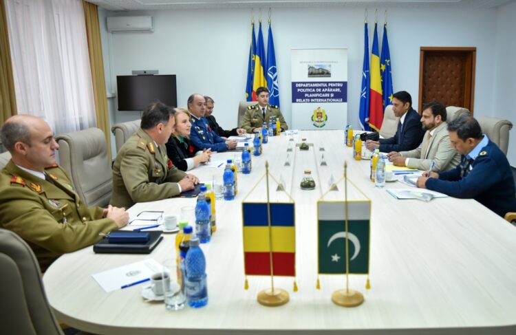 A treia reuniune a Comitetului militar mixt româno-pakistanez, la sediul MApN