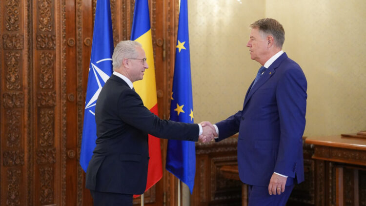 Klaus Iohannis a primit o delegație OMV Petrom la Palatul Cotroceni