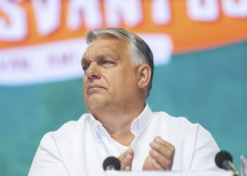 CNCD condamnă public declarațiile premierului Ungariei, de la Tușnad