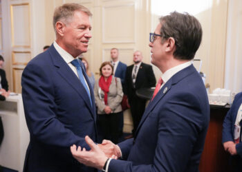 Președintele României a discutat cu omologul său din Macedonia de Nord, la Forumul pentru Pace de la Paris