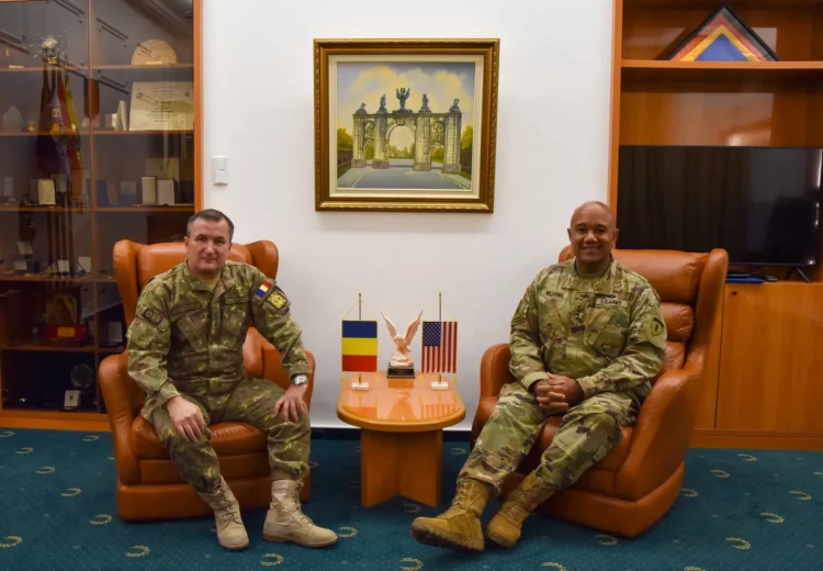 Comandantul Forțelor Terestre al SUA pentru Europa și Africa s-a întâlnit cu generalul Daniel Petrescu la sediul MApN