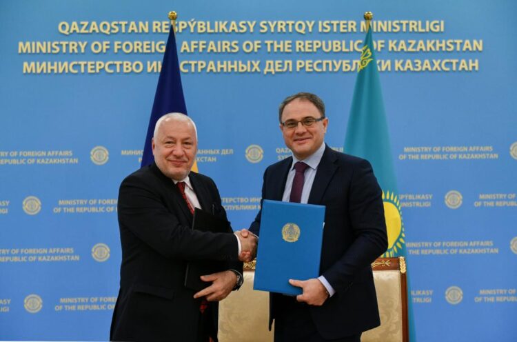 Secretarul de stat Iulian Fota a vizitat Asia Centrală cu ocazia participării la Conferința UE – Asia Centrală privind Conectivitatea