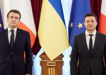 Președintele Franței a discutat la telefon cu omologul său ucrainean