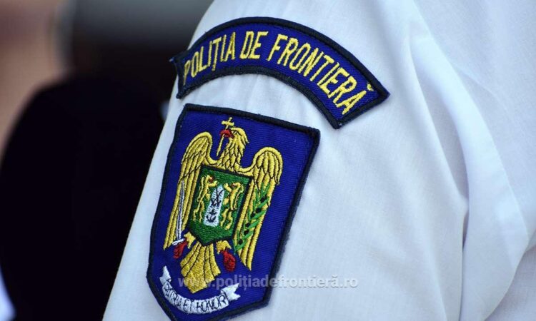 Un individ urmărit pentru furt a fost depistat de polițiștii de frontieră din PTF Stânca. Bărbatul a încercat să fure îmbrăcăminte de peste 35.000 de euro din Italia