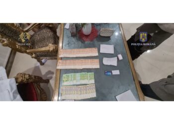 DIICOT Craiova a dispus reținerea pentru 24 de ore a trei persoane pentru trafic de minori și trafic de persoane