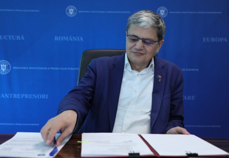 Ministrul Investițiilor a semnat un contract de peste 200 de milioane de euro pentru extinderea rețelei de apă-canal în județul Caraș-Severin