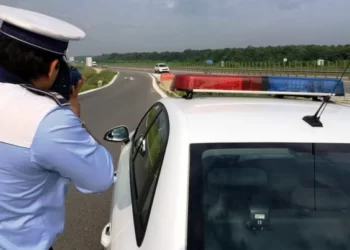 Polițiștii Brigării Autostrăzi au aplicat aproape 900 de sancțiuni contravenționale, cu ocazia unei acțiuni desfășurate în minivacanța de sărbători