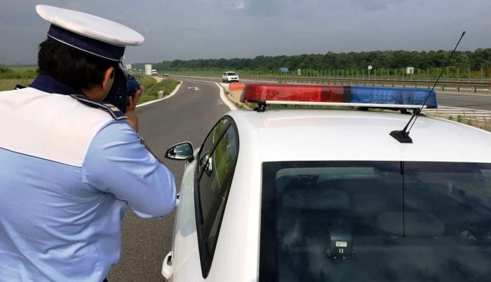 Polițiștii Brigării Autostrăzi au aplicat aproape 900 de sancțiuni contravenționale, cu ocazia unei acțiuni desfășurate în minivacanța de sărbători