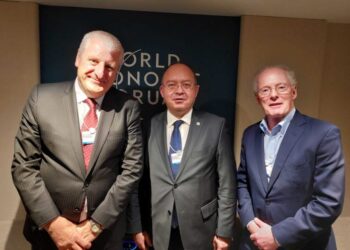 Ministrul Afacerilor Externe a avut o întrevedere reprezentanții mediului de afaceri în marja Forumului Economic Mondial
