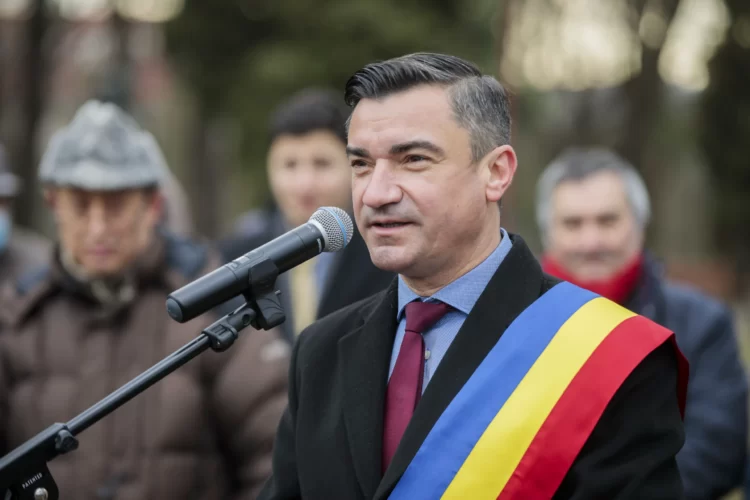 Primarul Iașiului, la celebrarea a 164 de ani de la Unirea Principatelor Române: ”N-am venit aici pentru noi sau pentru a ne vedea la televizor sau în altă parte, ci am venit aici pentru recunoştinţa pe care le-o purtăm celor care au făcut Unirea Principatelor Române”