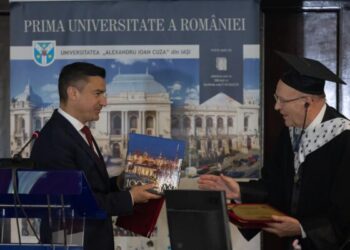 Deși este mai aproape de bulău decât de un nou mandat, Mihai Chirica oferă titluri ca să-și facă campanie!