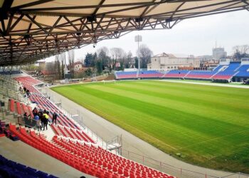 Chindia Târgoviște, prima echipă din lume care a retrogradat, după ce și-a inaugurat noul stadion!
