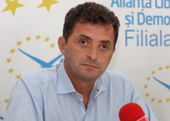 După Heiuș, a mai căzut un cap! Cel al lui Mihei de la Autoritatea Vamală! Cel care vine în loc e un traseist politic, care s-a perindat la nu mai puțin de patru partide!