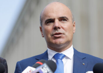 Rareș Bogdan a lansat un atac la adresa ambasadorului Rusiei la București: ‘Un ticălos nenorocit! Stalin e o invenție, măgarule?’