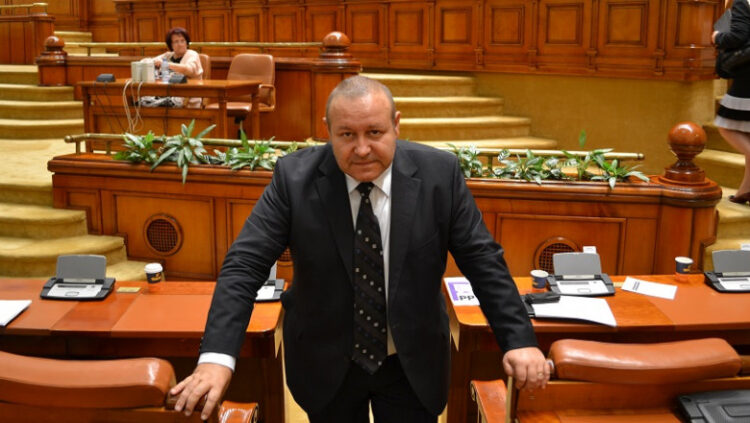 Daniel Fenechiu, liderul grupului din Senat al PNL: „Ar fi o greșeală scoaterea UDMR de la guvernare!”