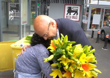 Piedone, moment de senzație cu tanti Maria de la piață! I-a cumpărat tot pătrunjelul!