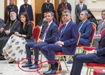 Austeritate doar pentru popor! Ciolacu și Simonis, pantofi italienești identici de peste 1500 de dolari!