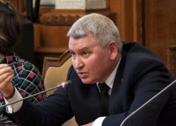 Florin Roman, atac dur la PSD! „E un gest de lașitate să dai bir cu fugiții, atunci când lucrurile nu merg foarte bine!”