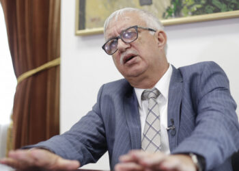 Augustin Zegrean îi dă o veste tristă lui Marcel Ciolacu: pachetul fiscal pică la CCR!