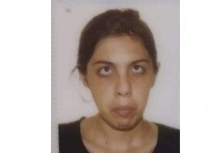 Ai văzut-o pe fata din imagine? Dacă da, anunță autoritățile! Mărunţelu Adelina Milena, în vârstă de 19 ani, a plecat de acasă și nu s-a mai întors!