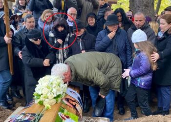 Fiica Ronei Hartner, devastată de durere lângă sicriul mamei sale!