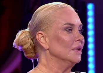 Vica Blochina arată din nou ca la 19 ani, iar multă lume invidioasă se întreabă dacă nu cumva la naștere avea deja 40 de ani!