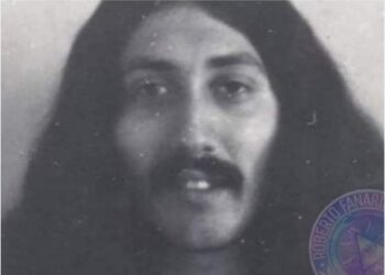 O bătrânică s-a rugat timp de 13 ani în fața unei poze cu Serghei Mizil în tinerețe: „Am crezut că-i Iisus Hristos!”