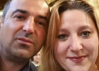 Preafrumosul soț al Dianei Șoșoacă a venit odată mai devreme acasă și a găsit în șifonier un platou de mici ascunzându-se de el