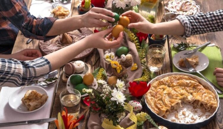 Tradiții și obiceiuri în prima zi de Paște! Ce să mănânci bun?