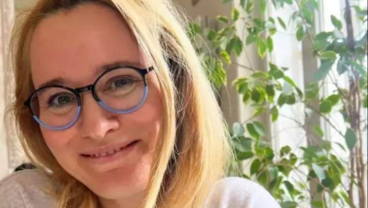 Andreea Esca, modesta divă care întoarce banii cu lopata, dar muncește cu cap, arată la 51 de ani fără machiaj ca un model de 25 fără lopată