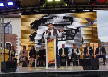 George Simion (AUR), la Piatra Neamț: Nu am depășit faza imperială! Toată lumea ne jefuiește. Toți ciungii, toți ciolacii, toți varanii