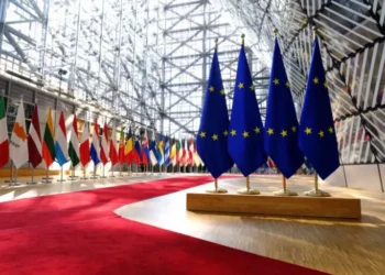 Pentru a-şi forma viitorii diplomaţi, UE va înfiinţa Academia Diplomatică Europeană