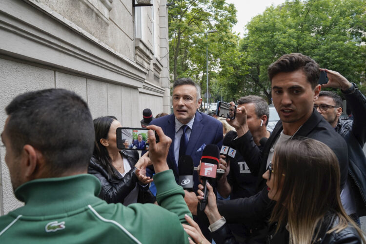 Fostul șef al SRI, Florian Coldea, și fostul general SRI, Dumitru Dumbravă, la DNA!