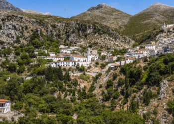 Cursuri de dialect gratuite pentru elevii aromâni din Albania, în perioada iunie-noiembrie 2024