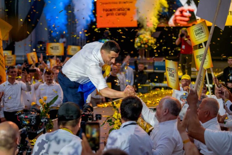 George Simion: „Voi fi președintele care vă ascultă. Maxim 300 de parlamentari, maxim 12 ministere, e timpul ca statul să lucreze pentru voi, nu voi pentru stat”