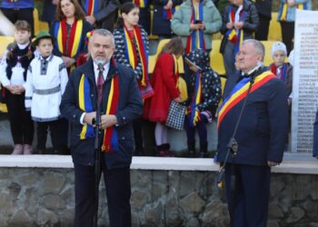 Senatorul Gheorghiță Mîndruță: „Drapelul național reprezintă unitatea, libertatea și valorile fundamentale ale poporului român.”