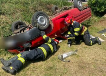 Accident înfiorător pe DN 24, la Vaslui! Autoturismul s-a răsturnat! Ce a pățit șoferul?
