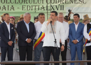 George Simion, primit cu entuziasm la Oțeloaia: Planul Simion, un pas înainte pentru România