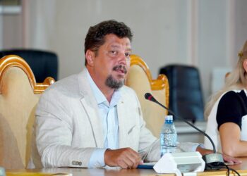 Claudiu Târziu (AUR) cere ANCHETAREA maternității din Timișoara, unde plouă prin tavan la o lună după inaugurare