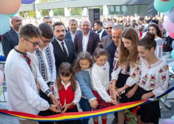 Valentin Ivancea, prezent la început de an școlar la Școala nr. 2 din Târgu Ocna, anunță construirea unei noi creșe!
