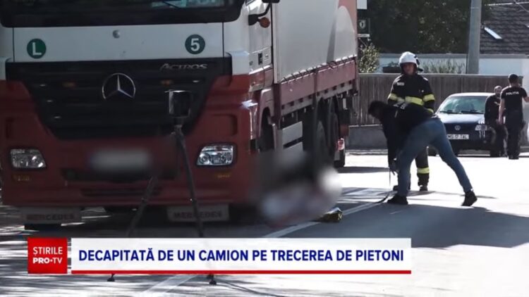 O femeie a fost decapitată de un camion în timp ce traversa strada pe trecerea de pietoni