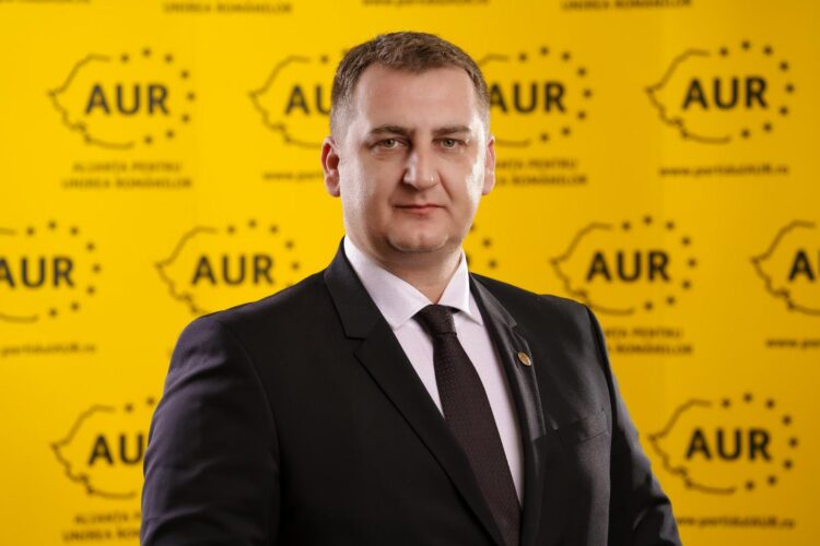 Titus Păunescu: „Fac un apel ferm către toți membrii AUR: să nu cădeți în capcana zvonurilor sau a manipulărilor lansate de adversarii noștri politici!”