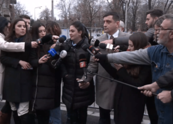 AUR a refuzat să se vadă cu președintele uzurpator: „Nu este acolo legitim”