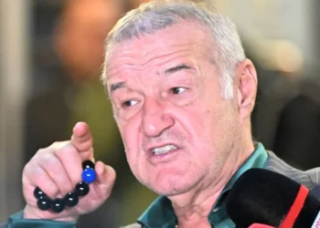 Gigi Becali a distrus doi jucători de bază după Farul – FCSB: „Am vrut să-i scot în minutul 20! Nu se poate să joci la mișto!”